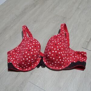 Cacique Lightly Lined T-Shirt Red with Black & White Hearts Lace Bra 42C
